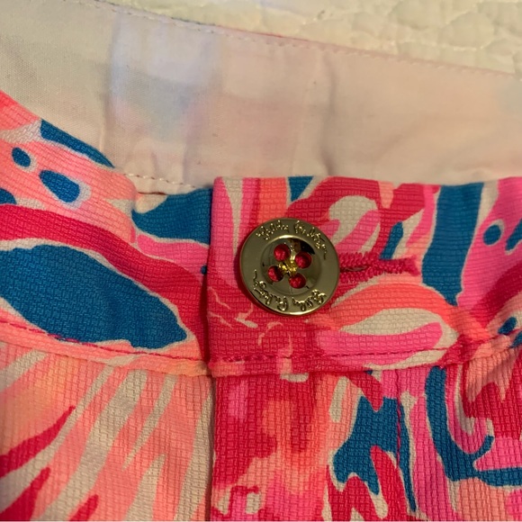 Lilly Pulitzer size 2 buttercup shorts pink floral blue short scalloped - Picture 2 of 7